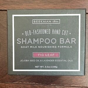 Beekman 1802 Fig Leaf Shampoo Bar - Gray and White